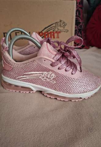 https://www.vipluxury.sk/Philipp Plein Sport,EU37