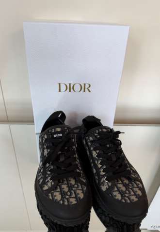 https://www.vipluxury.sk/Dior tenisky