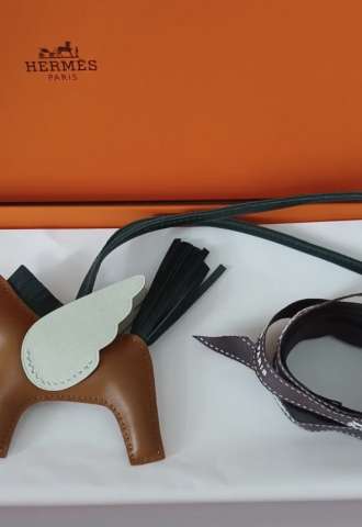 https://www.vipluxury.sk/Hermes rodeo PM