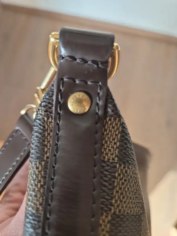 Louis Vuitton Illovo MM
