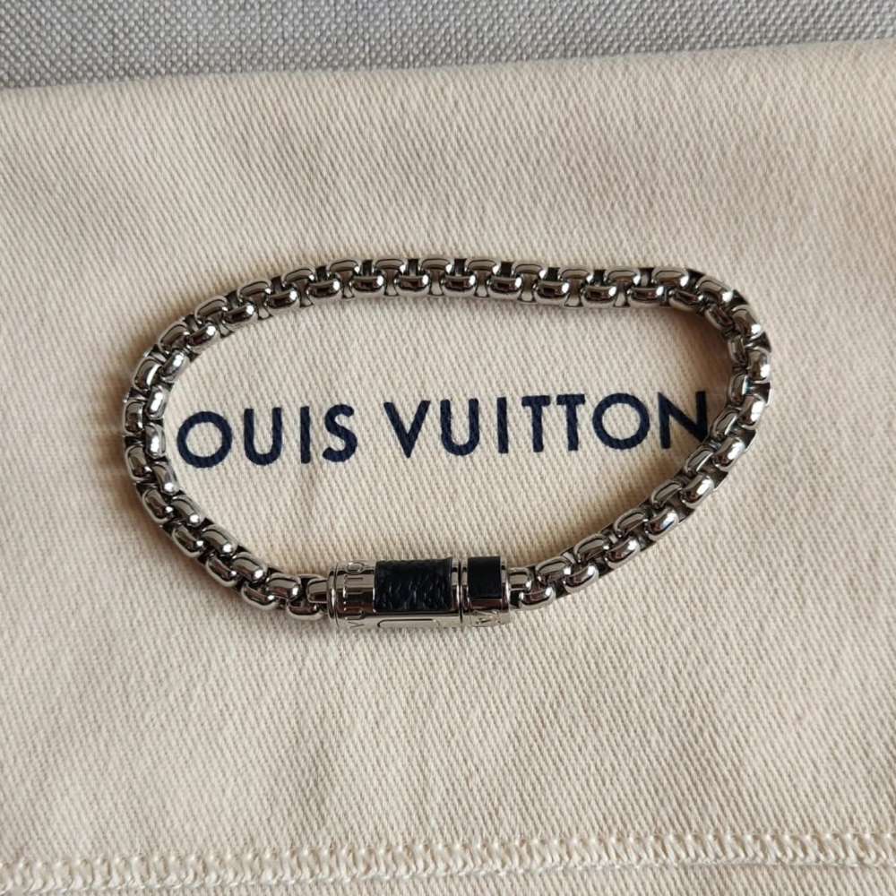 Louis Vuitton Naramek