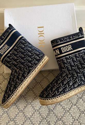 https://www.vipluxury.sk/Dior Cizmy