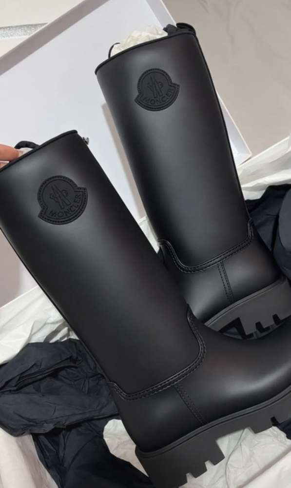 Moncler čižmy